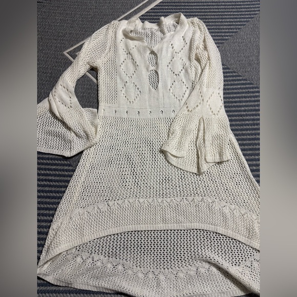 ✨SOLD✨Cupshe Cream Crochet Dress - Picture 2 of 11